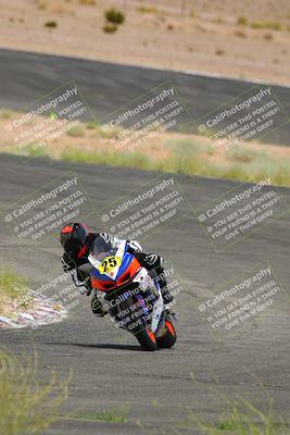 media/Jun-04-2022-WERA (Sat) [[b852bbbd55]]/Race 4 C Superbike Expert Novice/